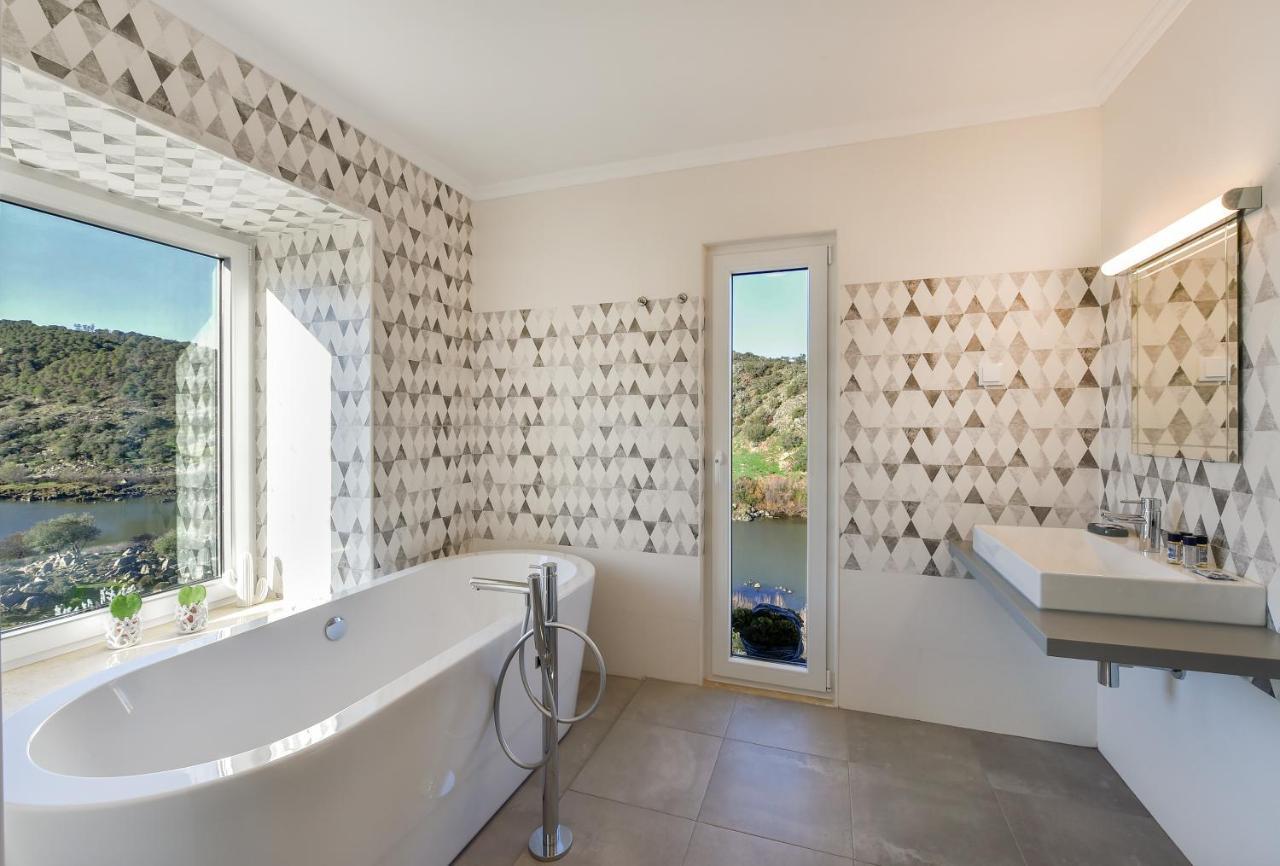 Quinta Do Vau Guest House Mertola Ngoại thất bức ảnh